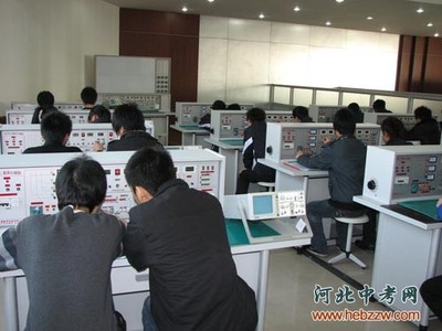 河北商貿學校 培養電子產品維護專業人才的搖籃